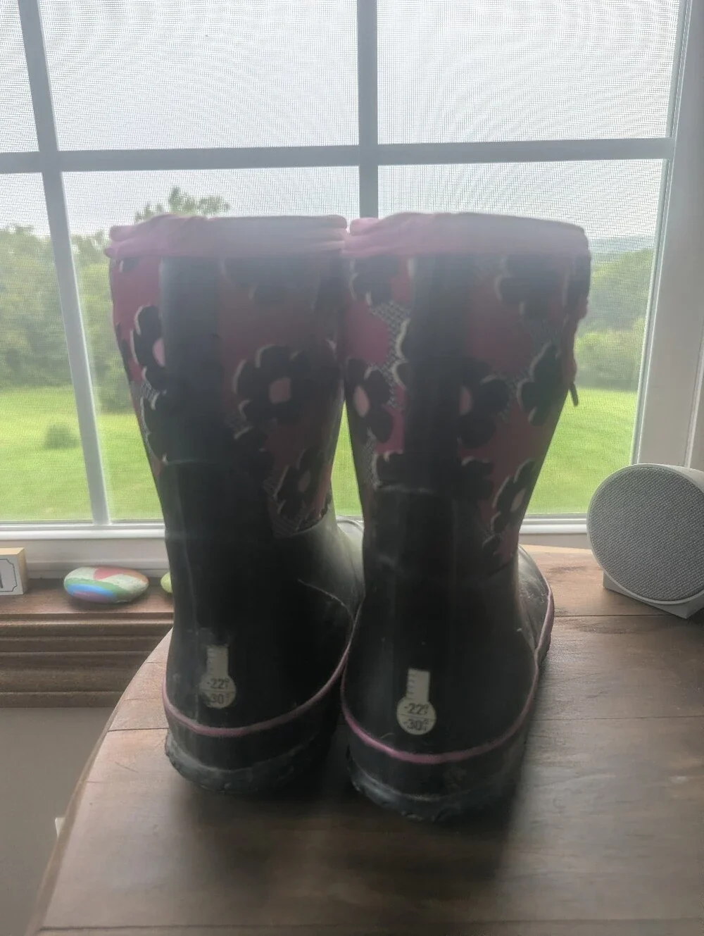 Bogs Youth Size 3 Kids Black and Pink Floral Waterproof Rain Boots